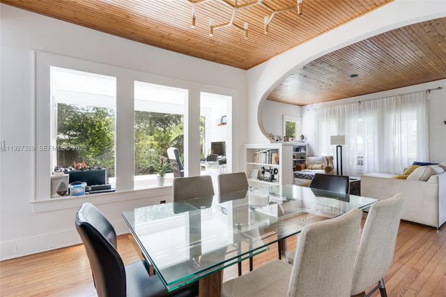 665 NE 120th St, Biscayne Park, FL 33161