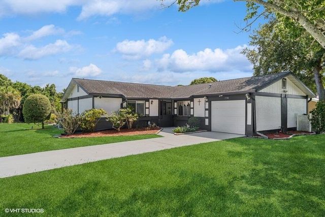 1998 SE Morningside Boulevard, Port St Lucie, FL 34952