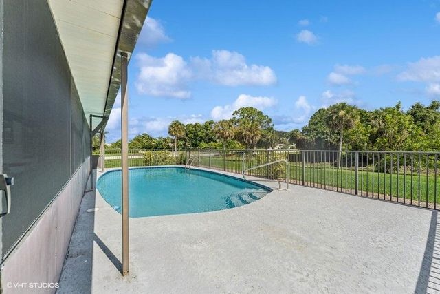1998 SE Morningside Boulevard, Port St Lucie, FL 34952