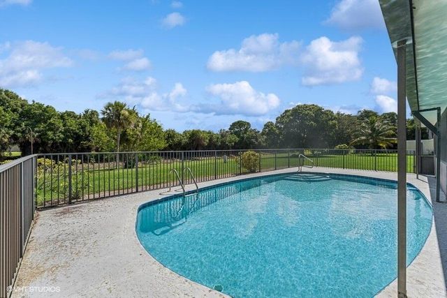 1998 SE Morningside Boulevard, Port St Lucie, FL 34952