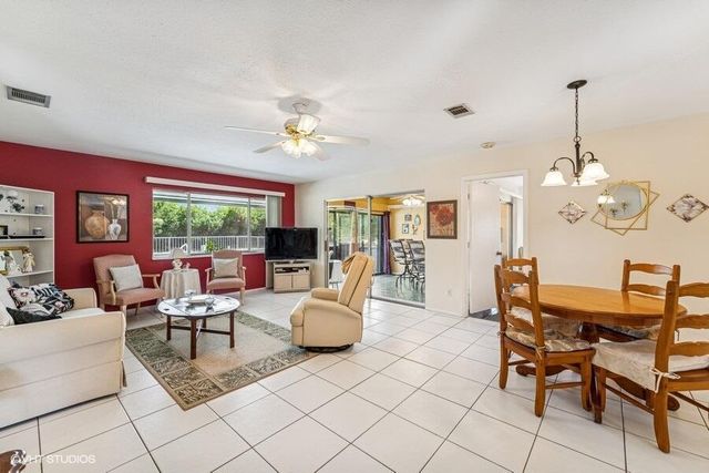 1998 SE Morningside Boulevard, Port St Lucie, FL 34952