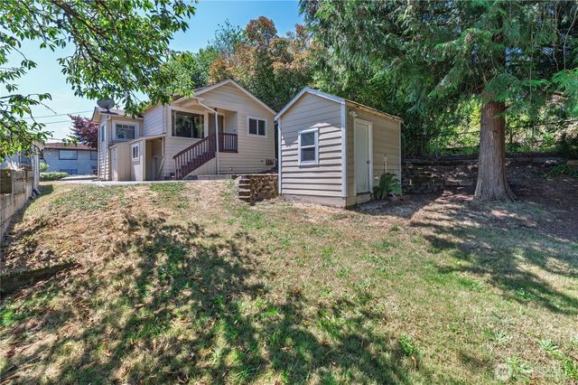 1906 14th Street, Bremerton, WA 98337