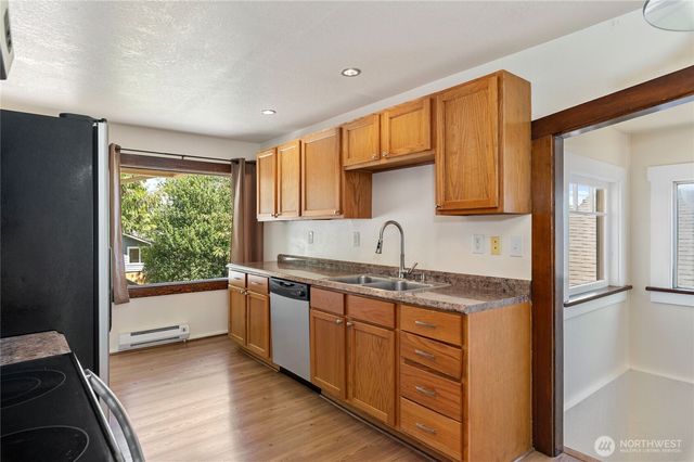 1906 14th Street, Bremerton, WA 98337