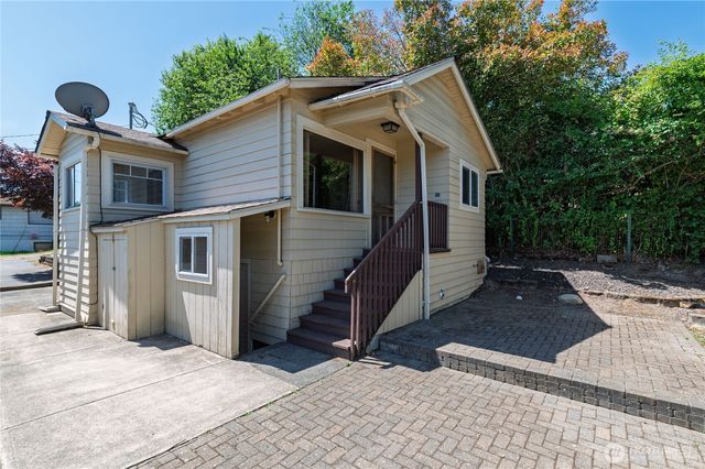 1906 14th Street, Bremerton, WA 98337