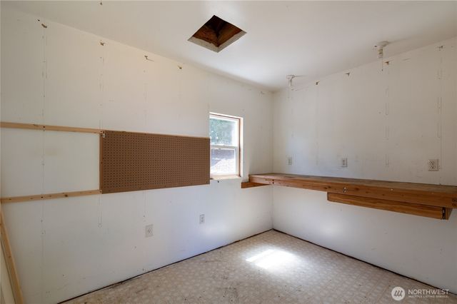 1906 14th Street, Bremerton, WA 98337