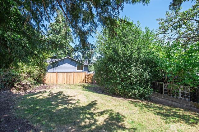 1906 14th Street, Bremerton, WA 98337