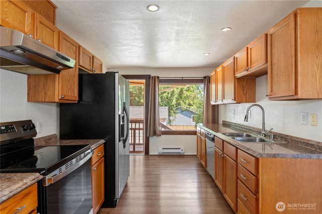 1906 14th Street, Bremerton, WA 98337