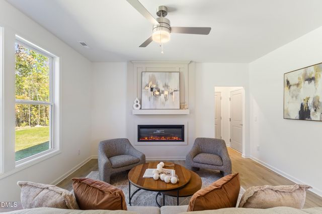 409 Pecan Valley Way, Four Oaks, NC 27524