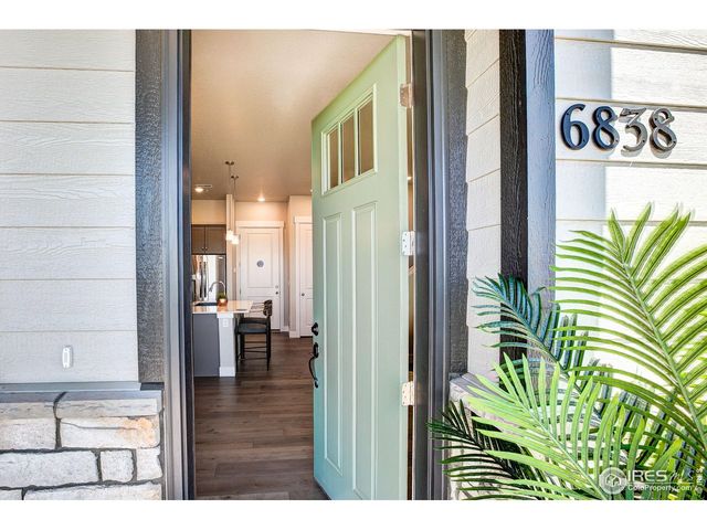 6784 Maple Leaf Dr, Timnath, CO 80547