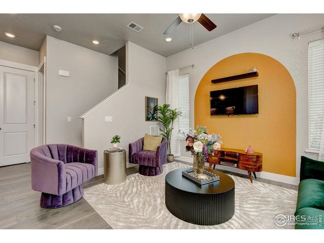 6784 Maple Leaf Dr, Timnath, CO 80547