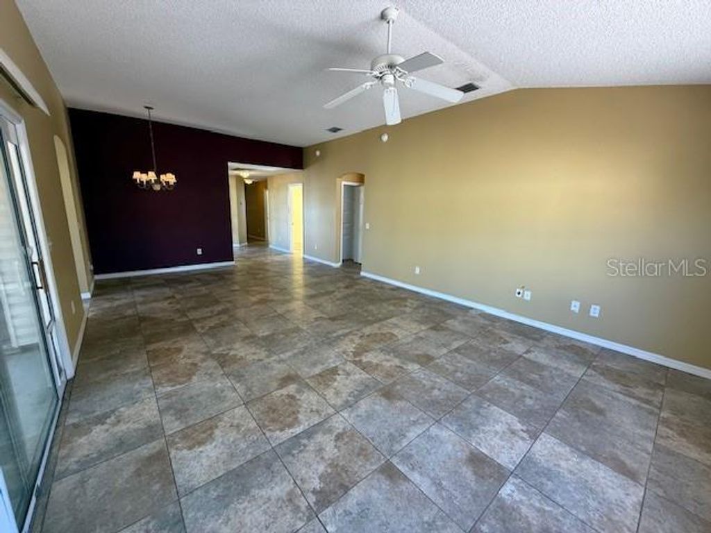 Image 6 of property listing at 17760 SE 91ST FREEDOM COURT, The Villages, FL 32162