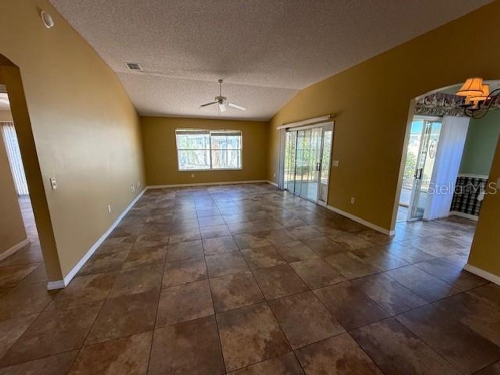 Image 7 of property listing at 17760 SE 91ST FREEDOM COURT, The Villages, FL 32162