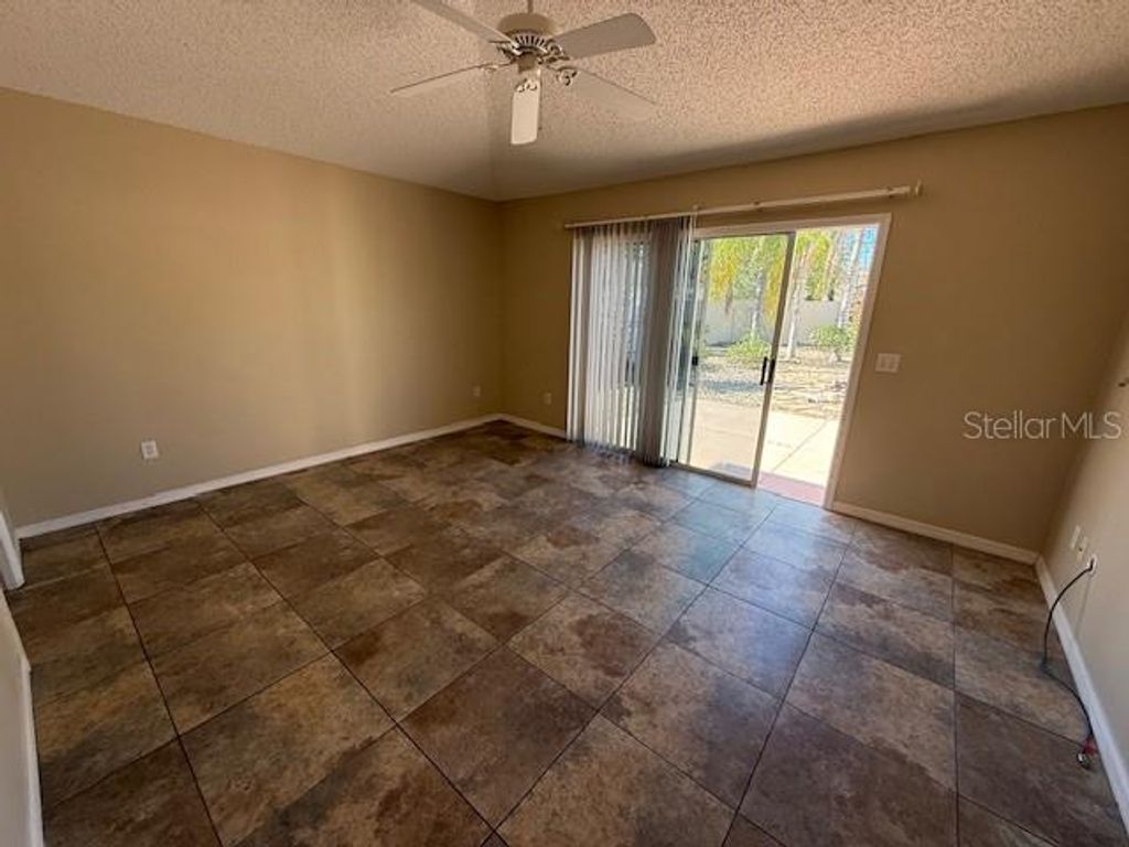 Image 9 of property listing at 17760 SE 91ST FREEDOM COURT, The Villages, FL 32162