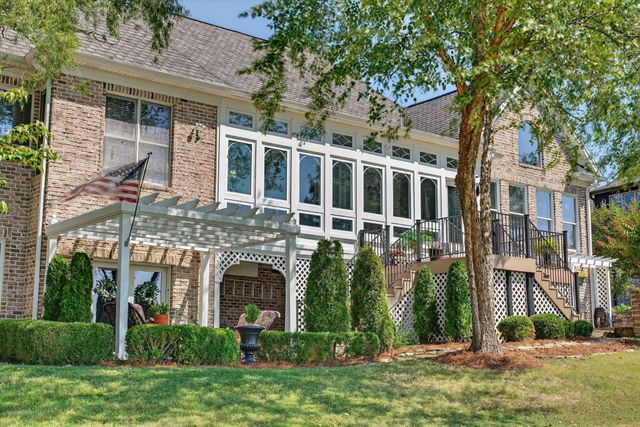 965 Plantation Blvd, Gallatin, TN 37066