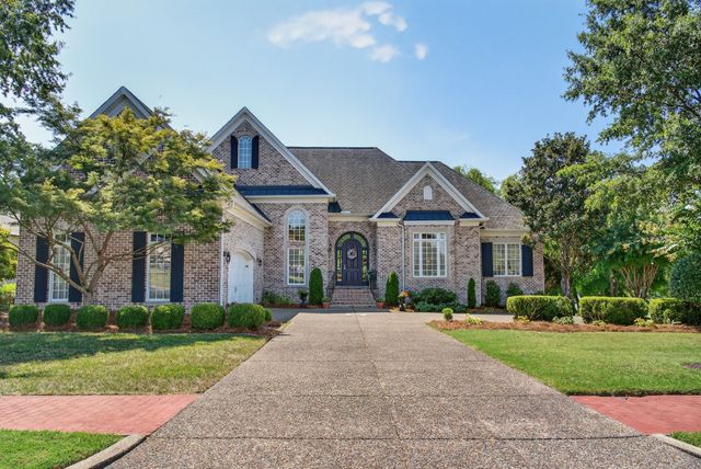 965 Plantation Blvd, Gallatin, TN 37066