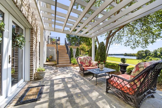 965 Plantation Blvd, Gallatin, TN 37066