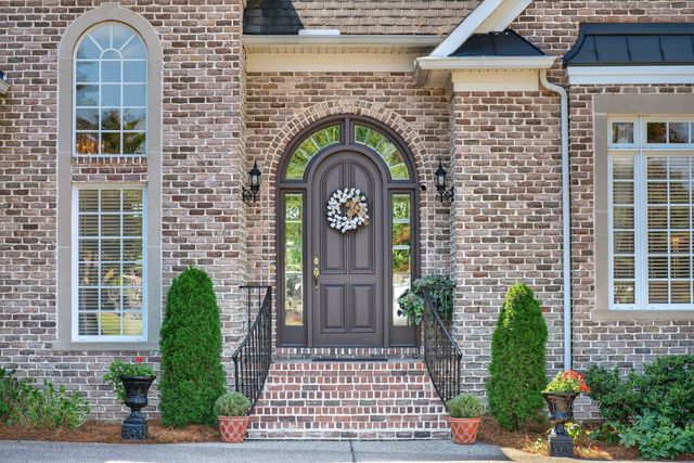 965 Plantation Blvd, Gallatin, TN 37066