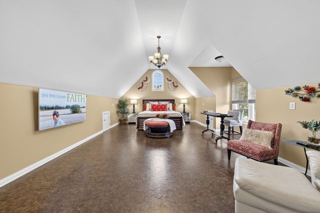 965 Plantation Blvd, Gallatin, TN 37066