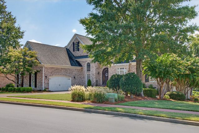 965 Plantation Blvd, Gallatin, TN 37066