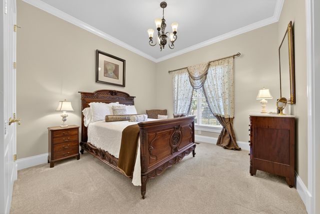 965 Plantation Blvd, Gallatin, TN 37066