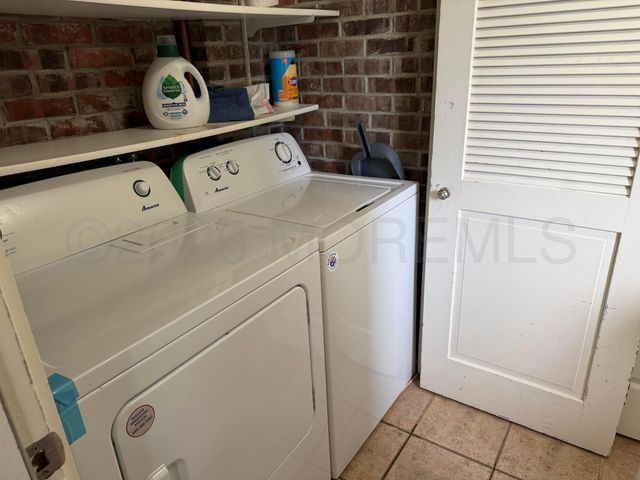 322 Wells Avenue, Oakhurst, NJ 07755