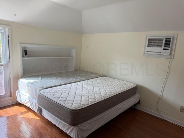 322 Wells Avenue, Oakhurst, NJ 07755