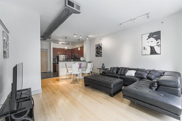 1901 Post Oak Boulevard 3115, Houston, TX 77056