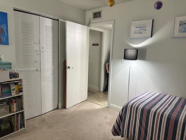 17911 NW 68th Ave P, Hialeah, FL 33015