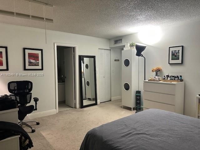 17911 NW 68th Ave P, Hialeah, FL 33015