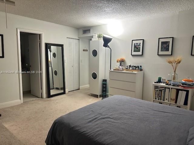 17911 NW 68th Ave P, Hialeah, FL 33015