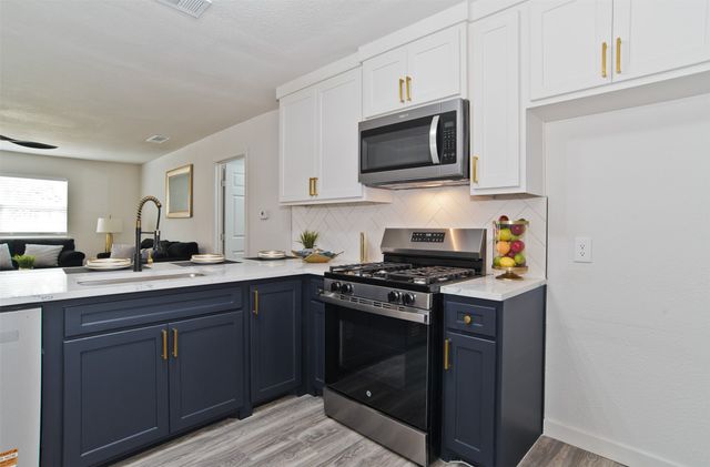6408 Crawford Court, Forest Hill, TX 76119