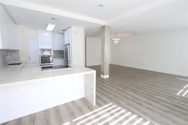 7392 NW 112th Ct 7392, Doral, FL 33178