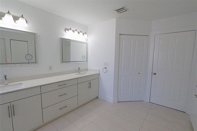 7392 NW 112th Ct 7392, Doral, FL 33178