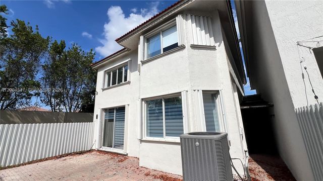 7392 NW 112th Ct 7392, Doral, FL 33178