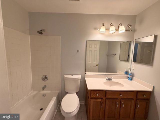 11926 WOODLAND VIEW DR, Fredericksburg, VA 22407