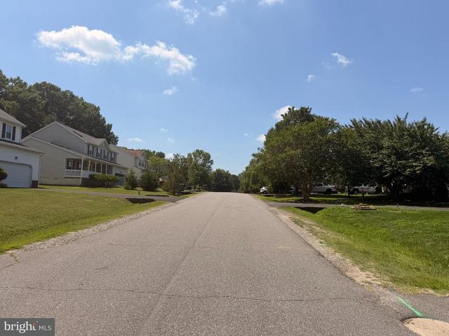 11926 WOODLAND VIEW DR, Fredericksburg, VA 22407