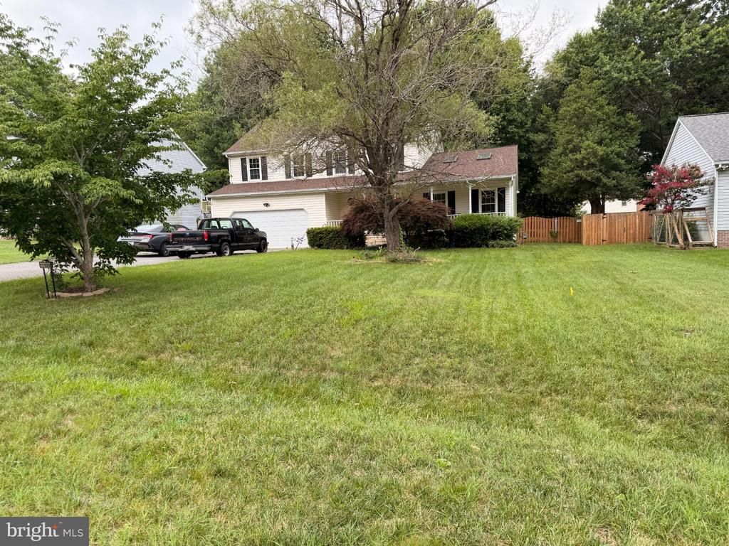 11926 WOODLAND VIEW DR, Fredericksburg, VA 22407