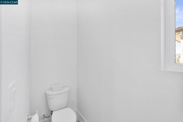 2529 Lake Club Dr, Fairfield, CA 94533