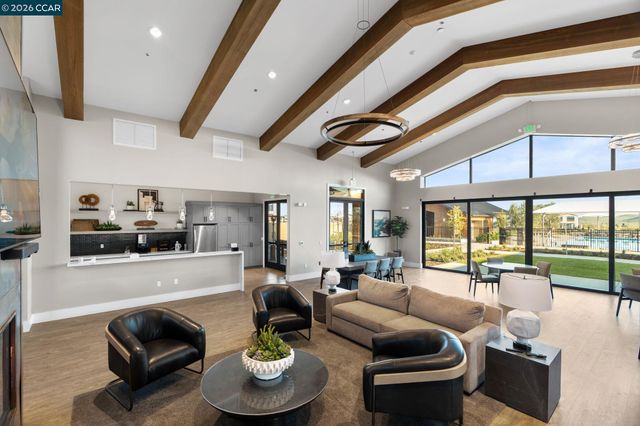 2529 Lake Club Dr, Fairfield, CA 94533