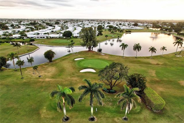 1802 Ocean Drive 112, Boynton Beach, FL 33426