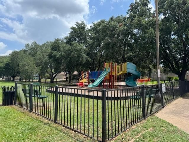 15807 Pfeiffer Drive, Houston, TX 77082