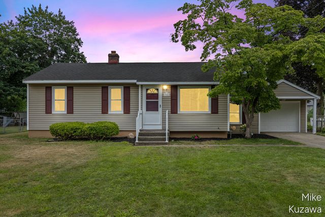 3901 Suburban Shores Drive Ne, Plainfield Twp, MI 49525