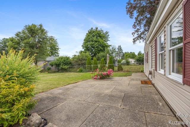 3901 Suburban Shores Drive Ne, Plainfield Twp, MI 49525