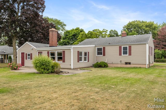 3901 Suburban Shores Drive Ne, Plainfield Twp, MI 49525