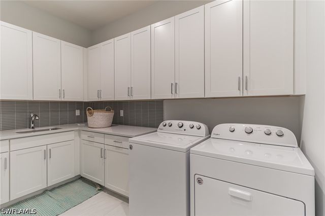 6051 Plana Cays DR, Naples, FL 34113