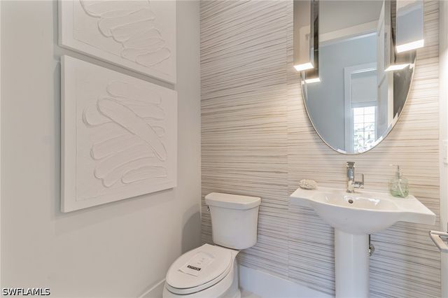 6051 Plana Cays DR, Naples, FL 34113