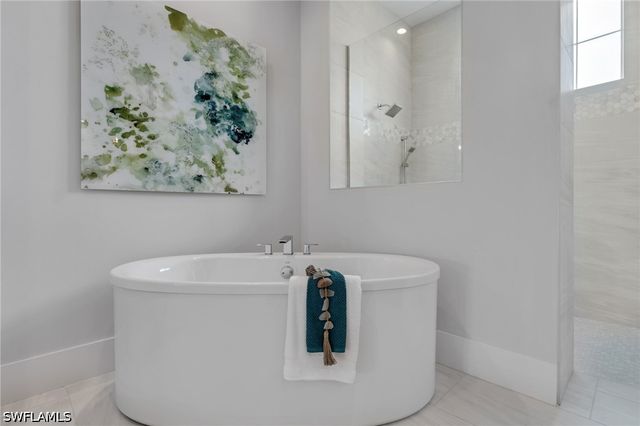 6051 Plana Cays DR, Naples, FL 34113