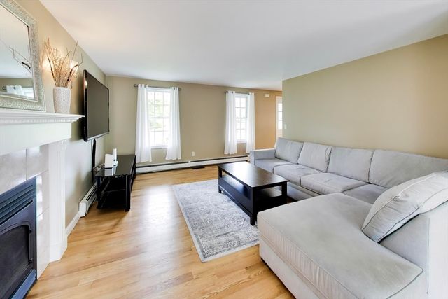 24 Meadow Ln, Hanson, MA 02341