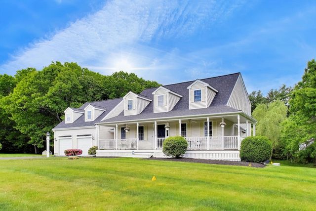 24 Meadow Ln, Hanson, MA 02341