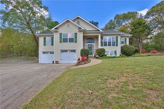 9020 Farm Shaw Drive, Gainesville, GA 30506